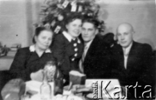 Zdjęcia Polak&oacute;w represjonowanych na terenie byłego ZSRR